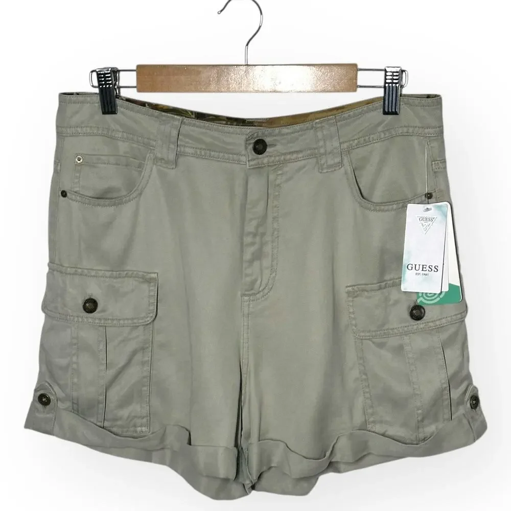 New GUESS Iris Cargo Cuffed Shorts Utility Light Green Baggy Beach Pool Cruise